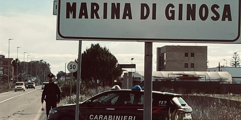 Carabinieri a Marina di Ginosa