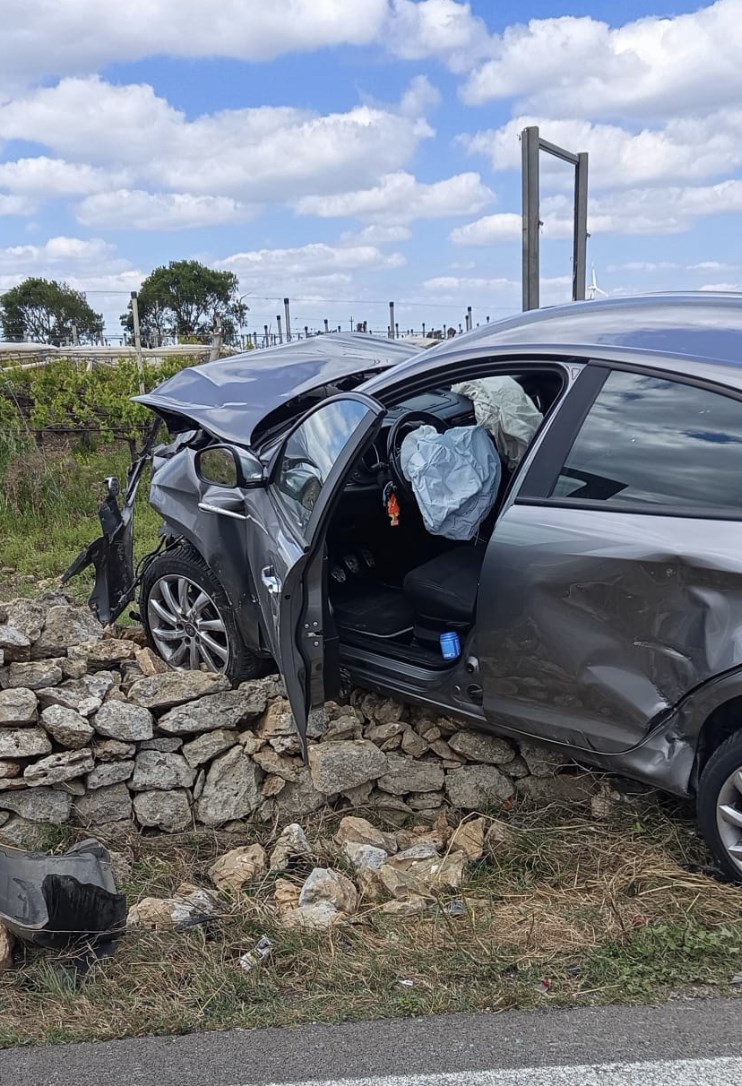 Scontro tra due auto