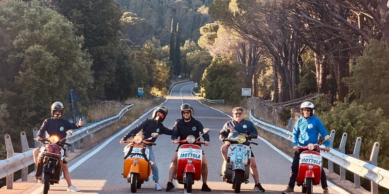 Mottola viaggia su due ruote: l'orgoglio pugliese conquista le strade della Sardegna