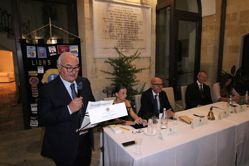 Il tavolo di presidenza