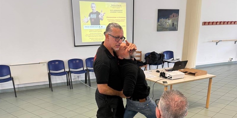 Corso gratuito di autodifesa per la sicurezza femminile