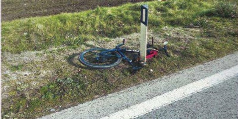 Travolse e uccise un ciclista laertino: condannato a 2 anni e 3 mesi il conducente del furgone