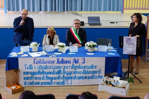 Gli alunni della Rodari incontrano Noemi Di Segni Gli alunni della Rodari incontrano Noemi Di Segni