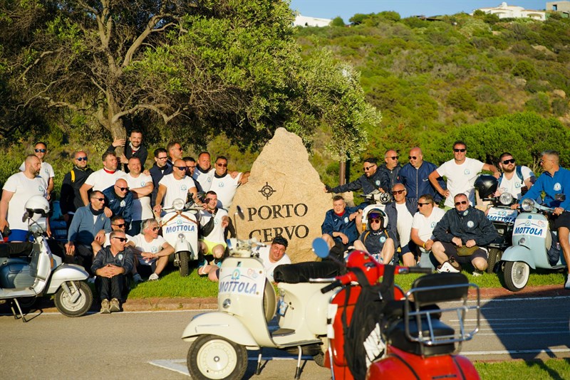 Il nome di Mottola tra le curve della Sardegna