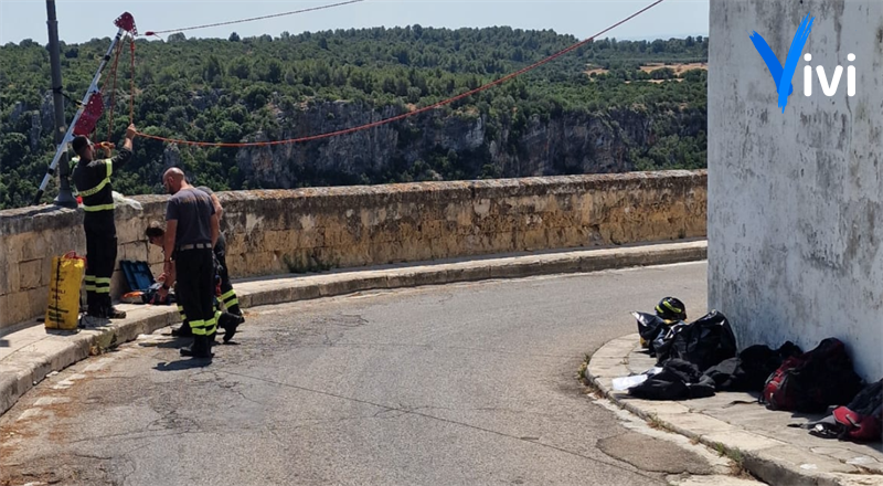 Prosegue la ricerca dello smartphone di Giulio Razzano: in campo Vigili del fuoco e forze dell'ordine