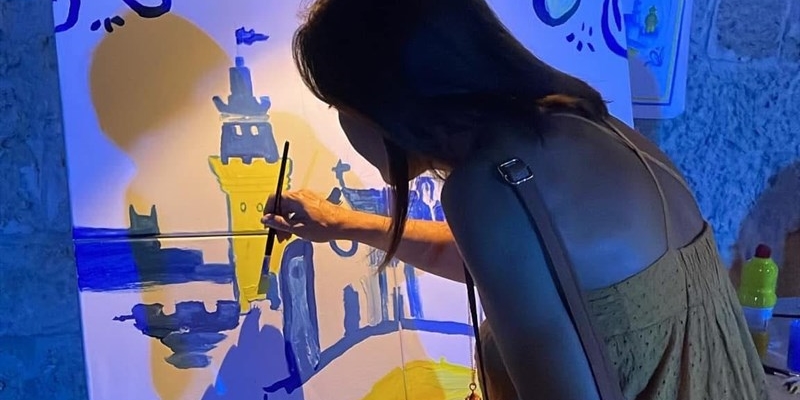 Notte bianca e blu - Immagini di repertorio Notte bianca e blu - Immagini di repertorio