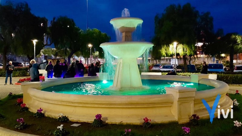 Consegnate le panchine artistiche