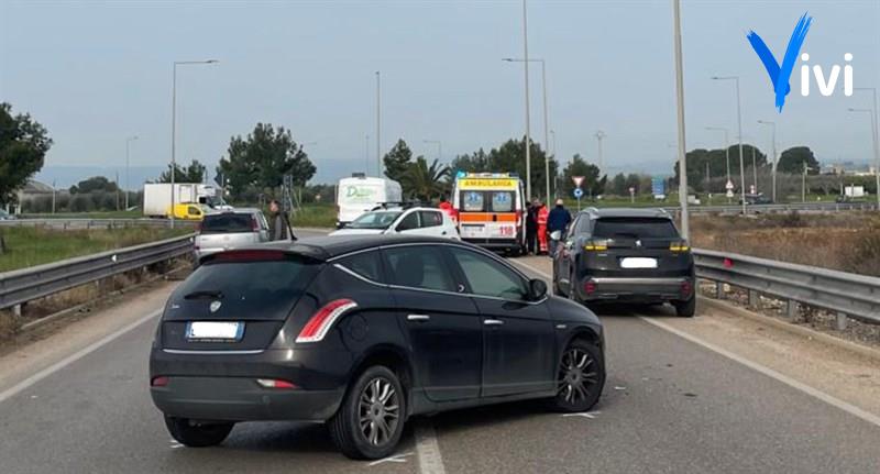Scontro tra tre auto alle porte di Palagianello