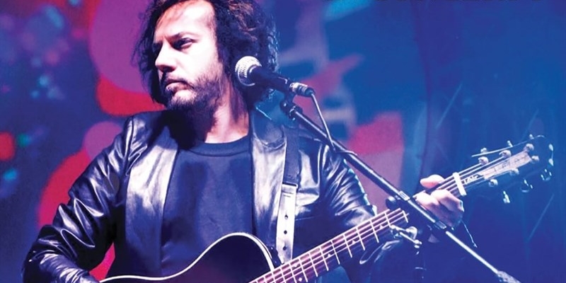 Massimo Di Cataldo stasera a Massafra: concerto sotto le stelle