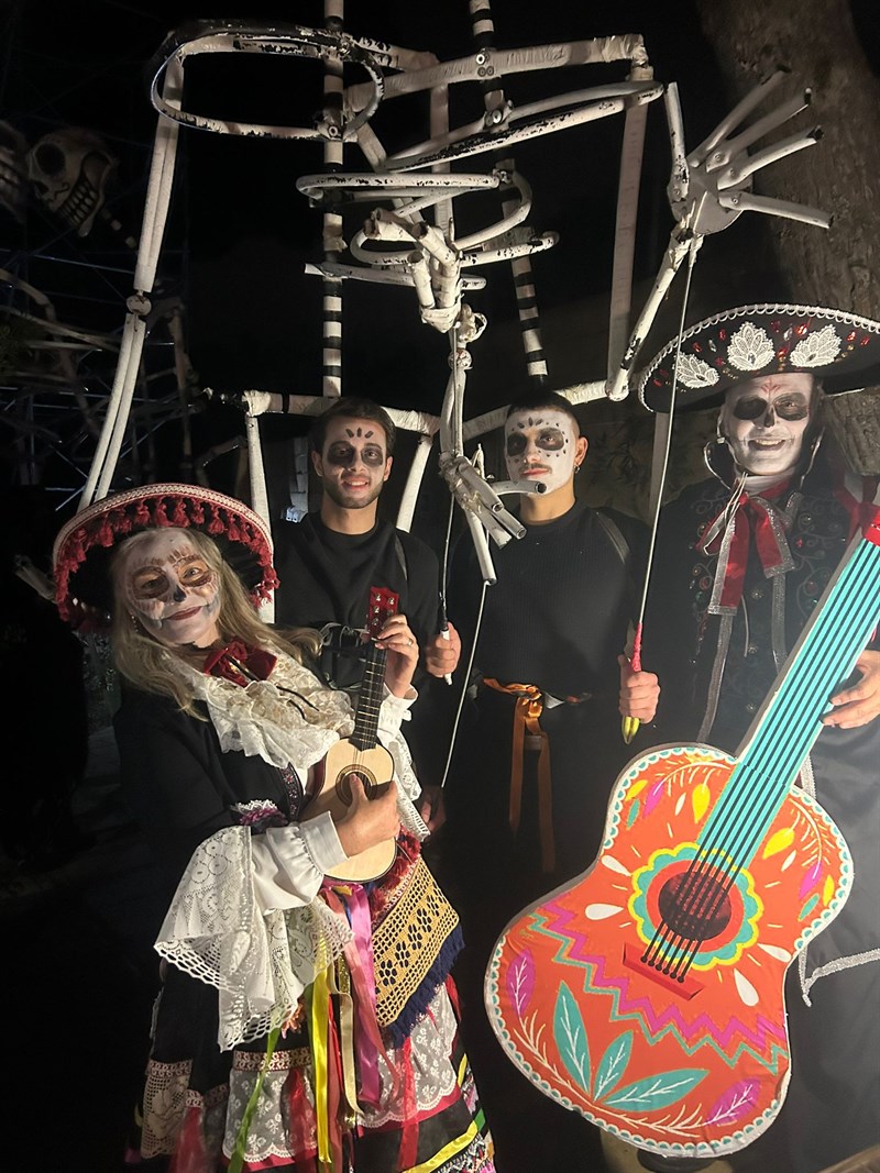 I “Muertos” del gruppo Lilliput conquistano Gallipoli