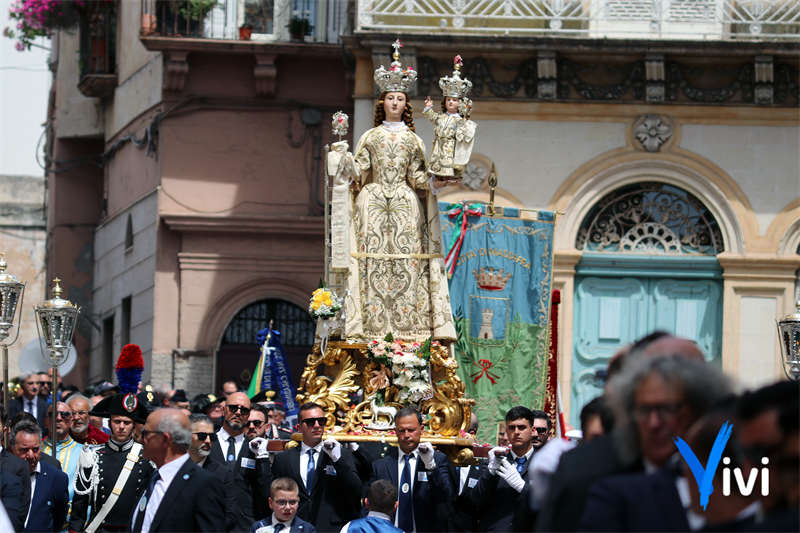 Consegnate le Chiavi della Città alla Madonna della Scala
