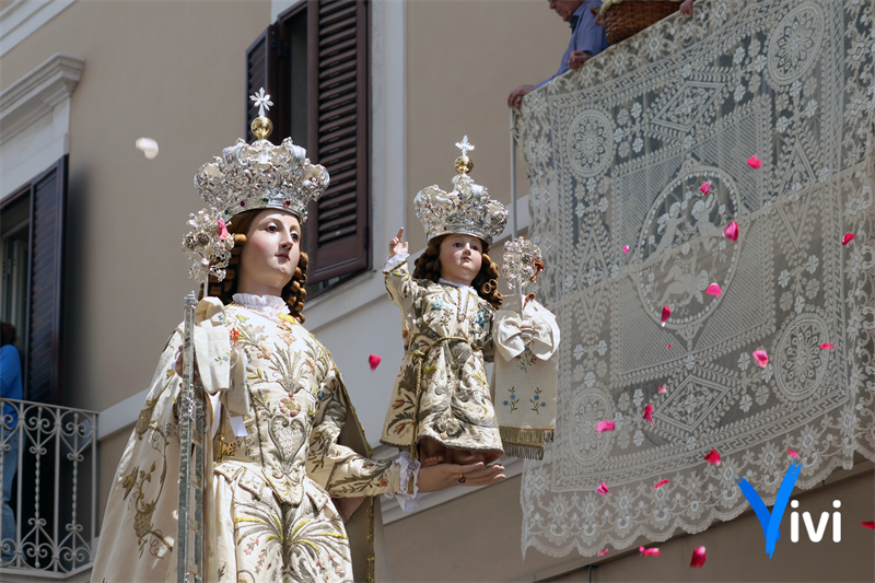 Consegnate le Chiavi della Città alla Madonna della Scala