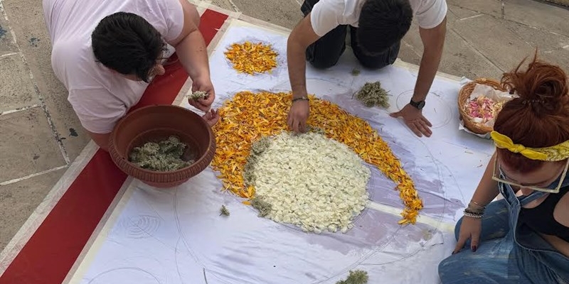 Fede e innovazione: Mottola si prepara all'Infiorata del Corpus Domini