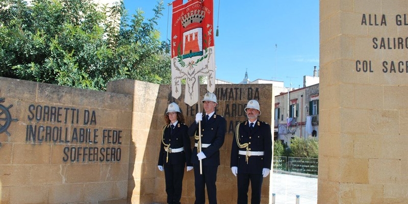Anche Castellaneta onora il 4 novembre