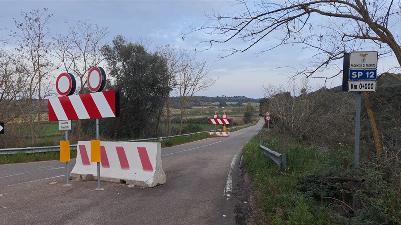 SP12 chiusa al traffico