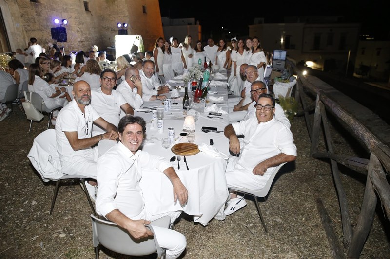 White Dinner: terza edizione all'ombra del castello