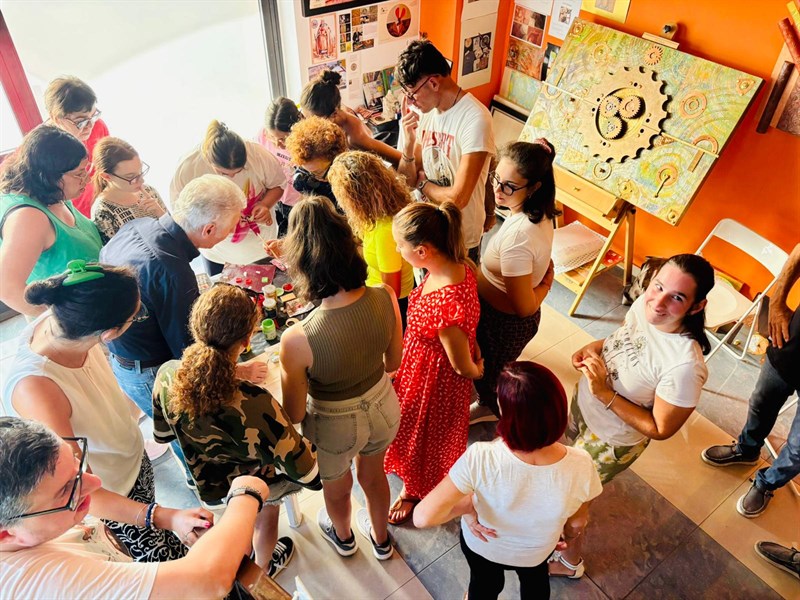 L’Aps Dionysiakos con l’artista Vito Spada