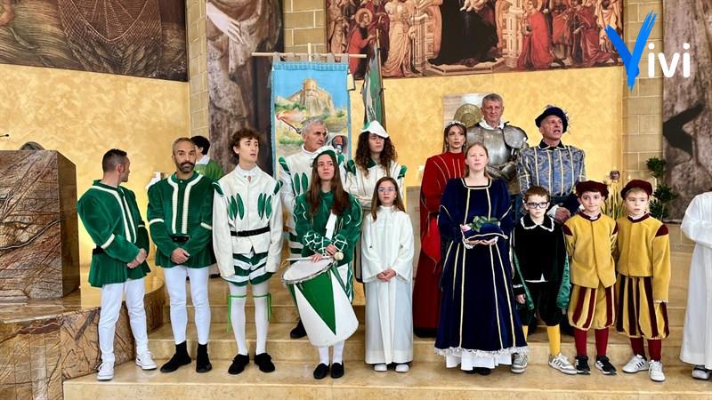 Palio della Mezzaluna: consegnato il drappo 2025 al rione Santa Caterina