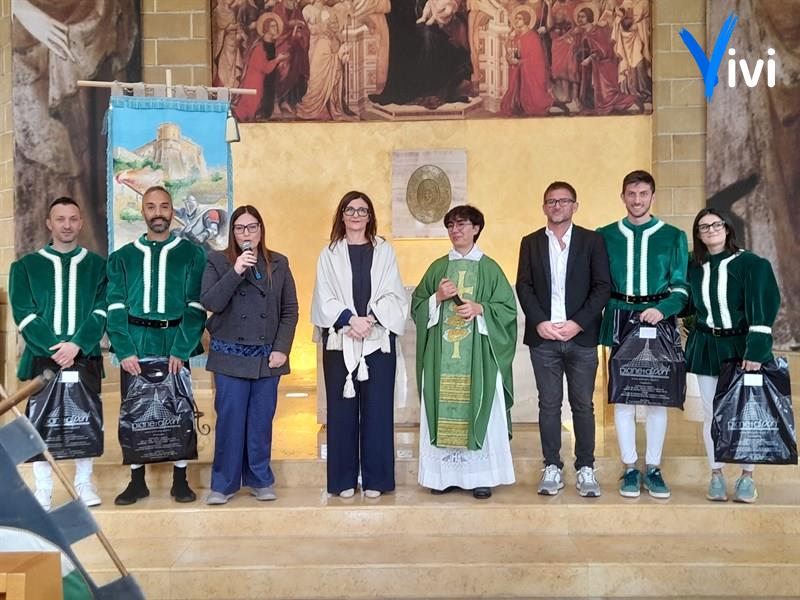 Palio della Mezzaluna: consegnato il drappo 2025 al rione Santa Caterina
