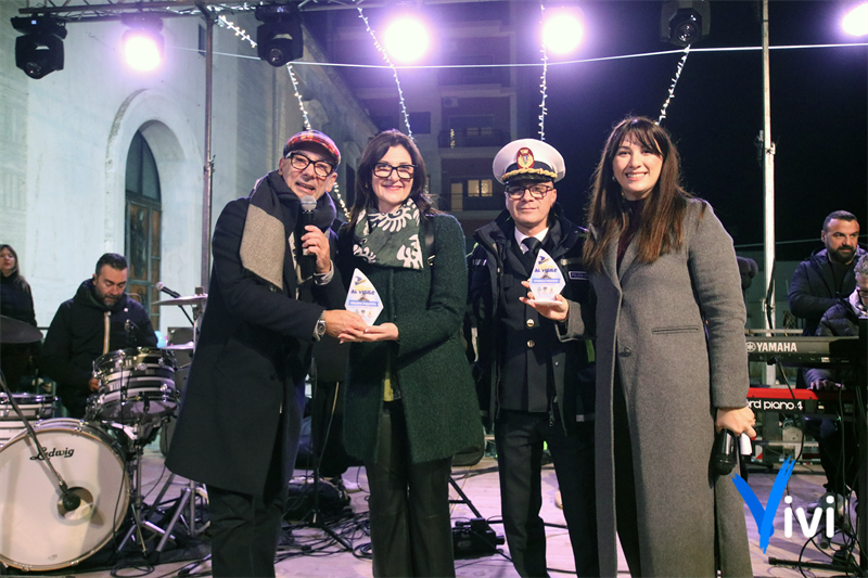 Befana al vigile, una giornata di festa solidale