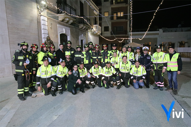 Befana al vigile, una giornata di festa solidale