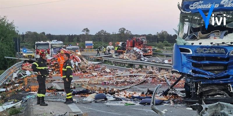 Mortale sulla statale 106: operazioni di ripristino stradale ancora in corso