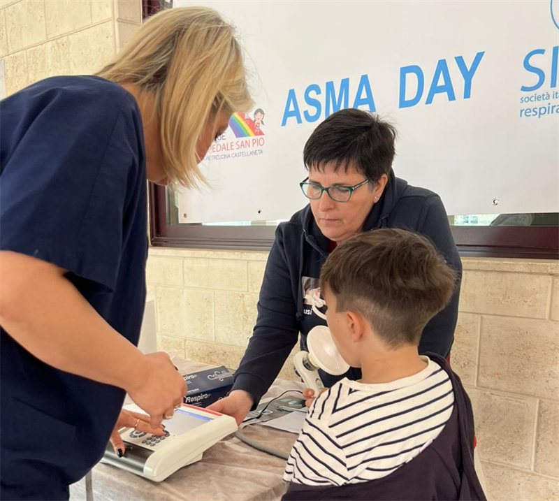 Giornata mondiale dell'asma: spirometrie e coccole al San Pio