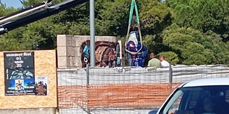 Spostamento statua Rodolfo Valentino: le prime reazioni Spostamento statua Rodolfo Valentino: le prime reazioni