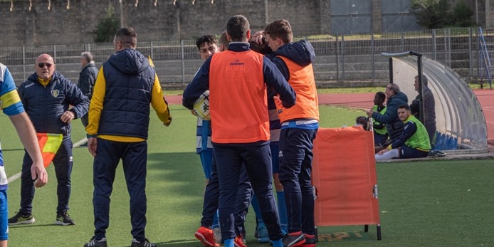 Hellas Laterza esulta dopo un gol Hellas Laterza esulta dopo un gol