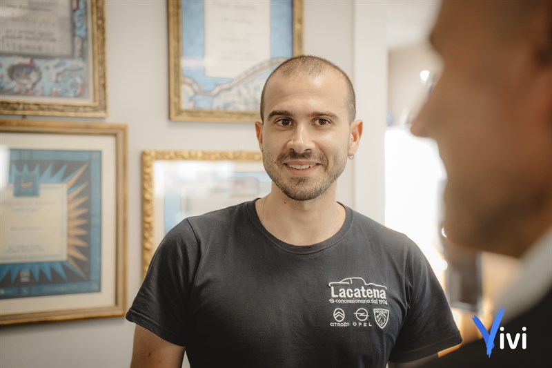  Lavori terminati: la concessionaria Lacatena si presenta con un nuovo look