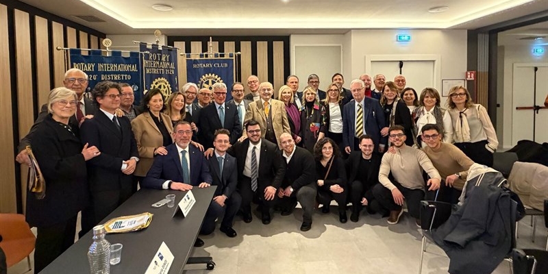 Referendum costituzionale: confronto fra i club Rotary