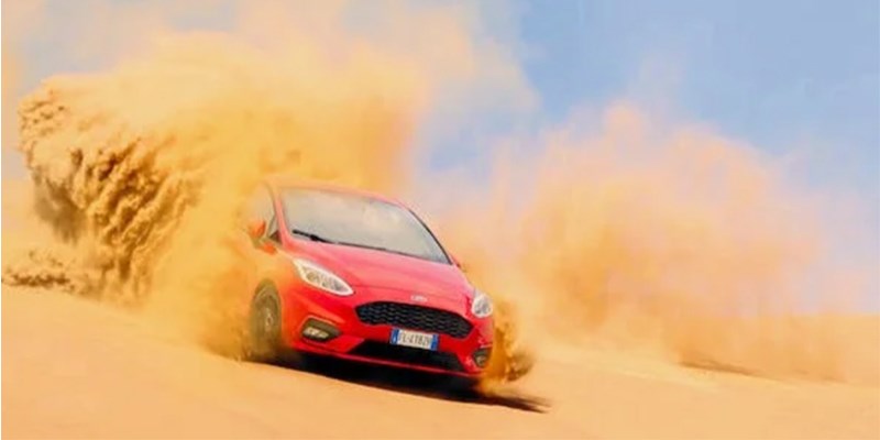 Ford sfida Tesla: svelata la nuova auto elettrica offroad Ford sfida Tesla: svelata la nuova auto elettrica offroad