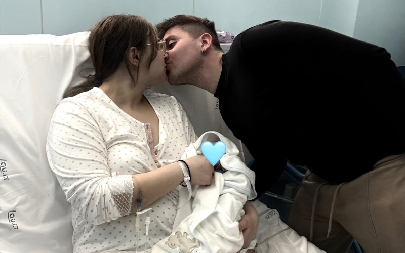 Benvenuto alla vita!
ViVissimi auguri a Antonio Tanzarella e Antonella Iannazzone 