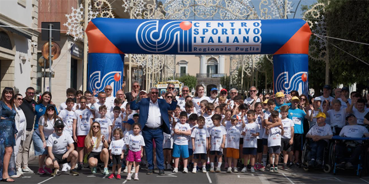 foto di gruppo al via