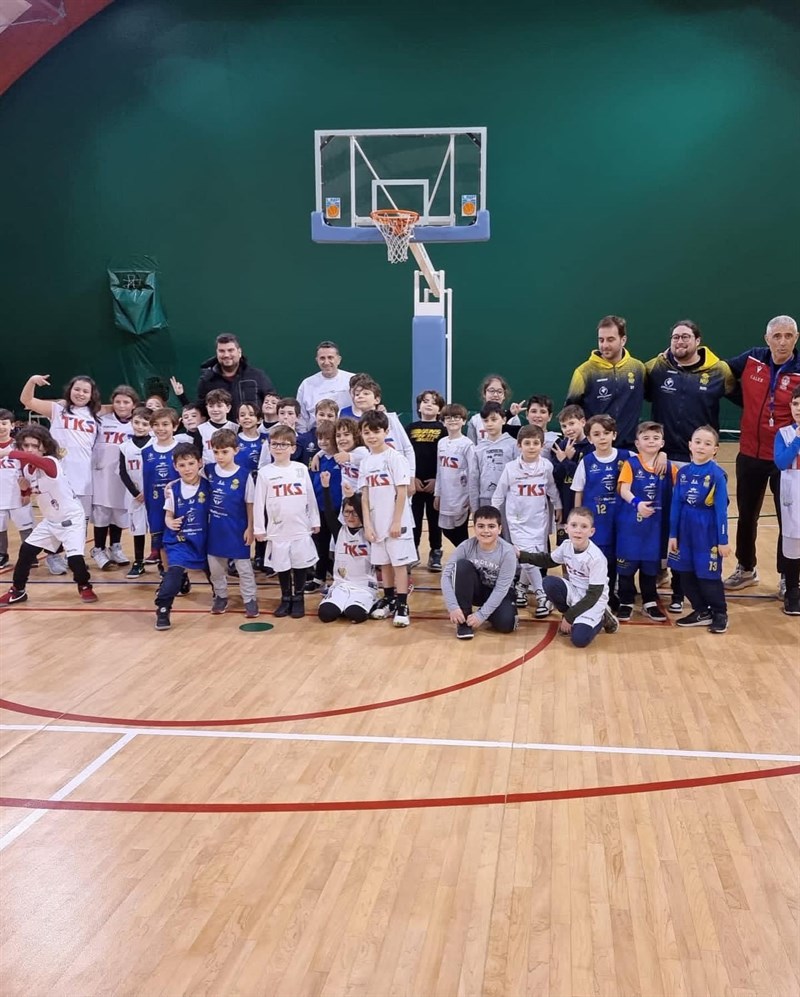 Teknical Sport Massafra e New Basket Palagiano