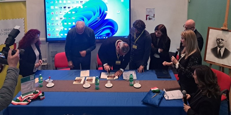 Cinquant’anni di memoria viva per il liceo De Ruggieri