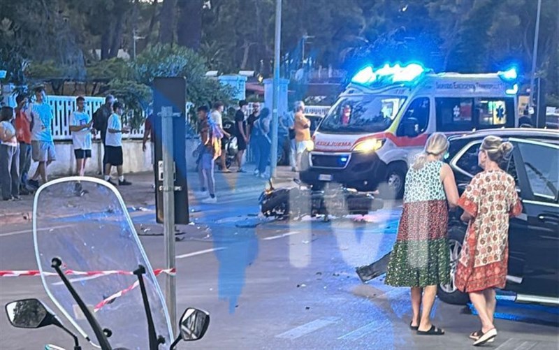 Auto vs moto su viale dei Pini: scontro violento a Castellaneta Marina