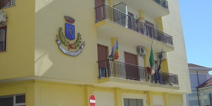 Il municipio di Palagiano Il municipio di Palagiano