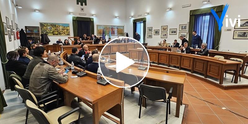 Regolamento cittadinanza e bilancio, ok del consiglio