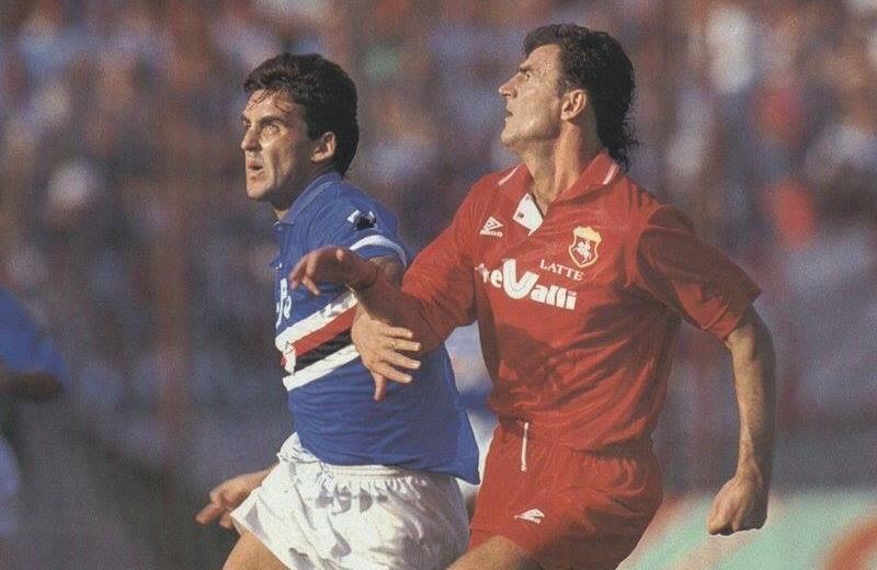 Salvatore Mazzarano con la maglia dell'Ancona in Serie A