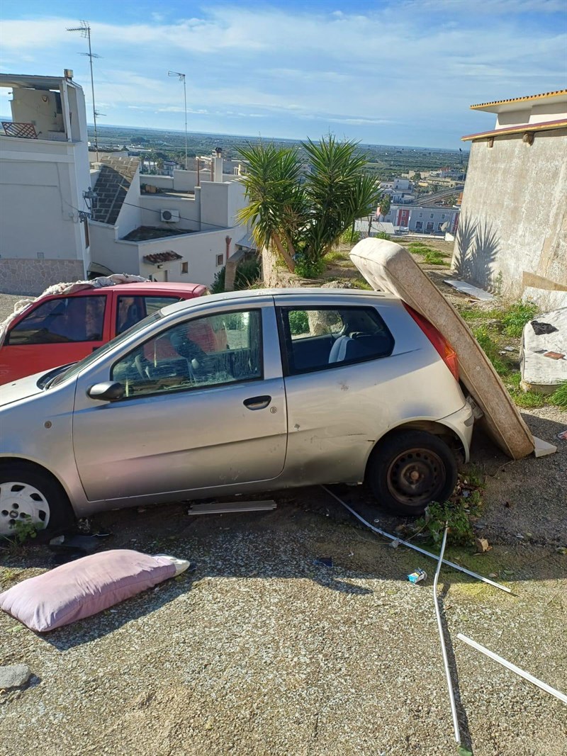 Bonifica in Vico II San Toma, rimossa discarica