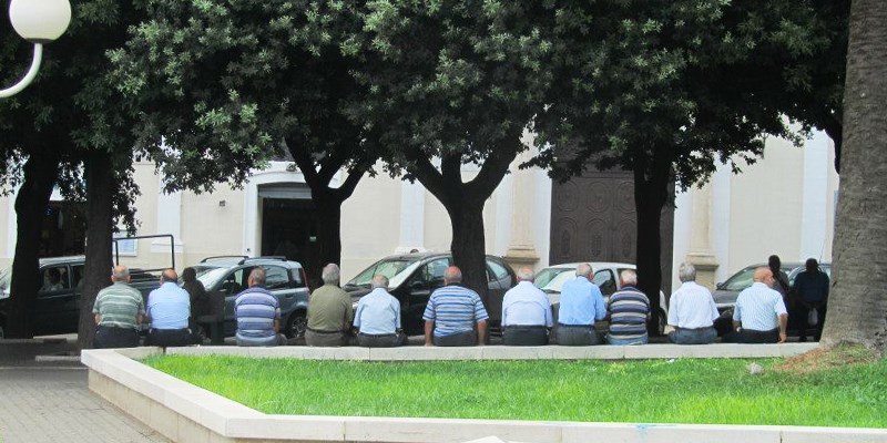 Dal piatto di lenticchie alla "Sinestra": tutto il meglio dei comizi di piazza
