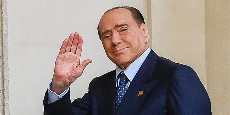 Il presidente Silvio Berlusconi Il presidente Silvio Berlusconi