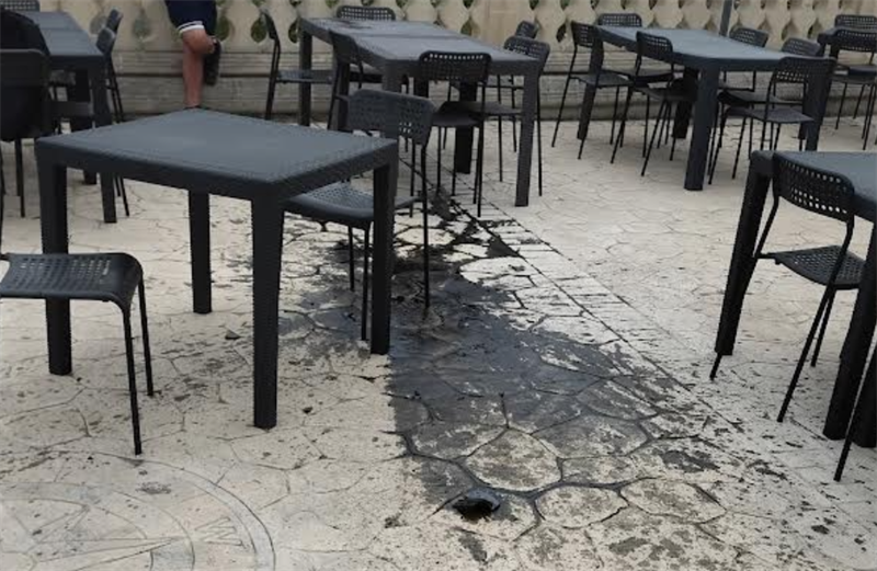 vandali in azione a Fontana Fanelli
