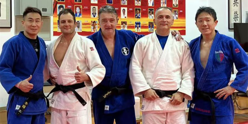 Da Mottola a Pechino: protagonista Patrizio Pollino Da Mottola a Pechino: protagonista Patrizio Pollino