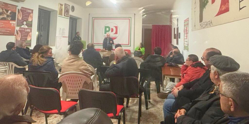 La riunione del circolo del PD di Massafra La riunione del circolo del PD di Massafra