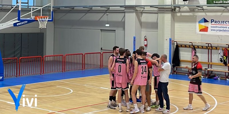 Apricena ko: vince ancora la Valentino Basket Castellaneta