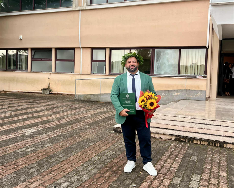 Congratulazioni a Gianni Spinelli