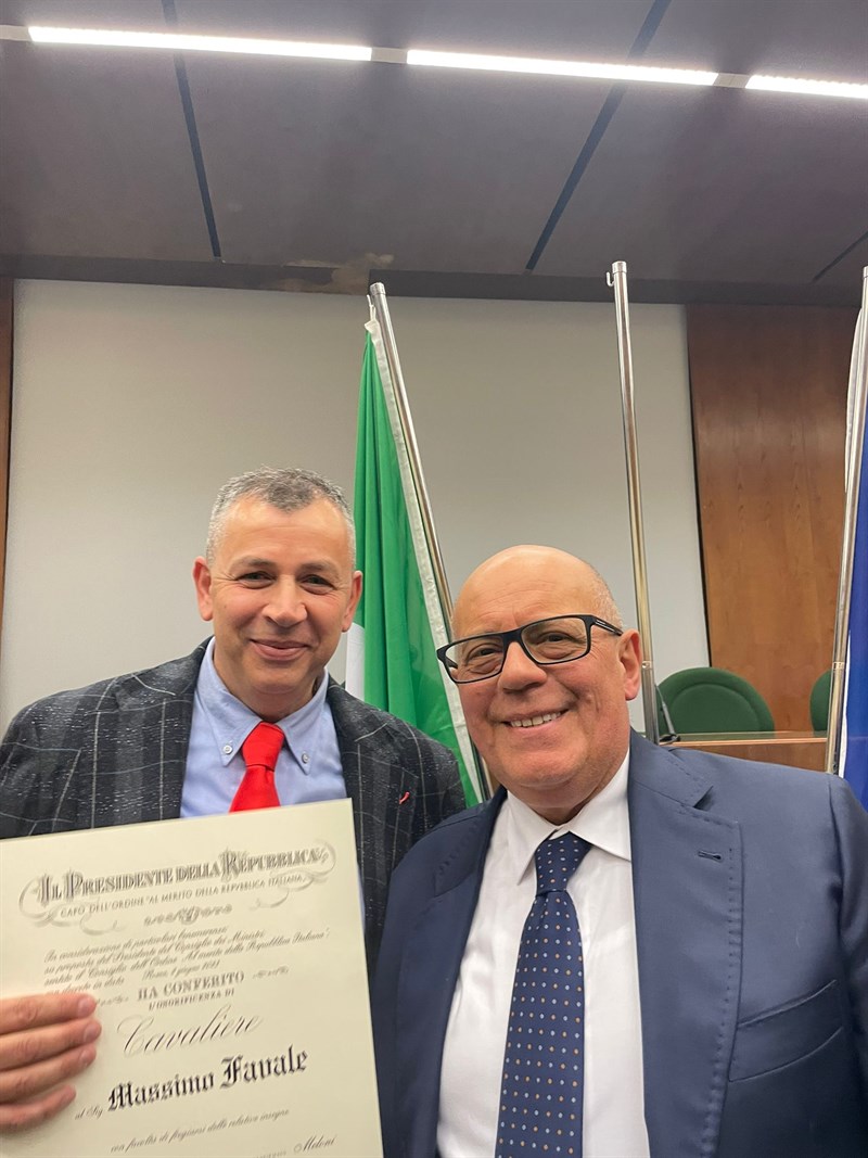 Il cavalier Favale con il prefetto di Bari Russo
