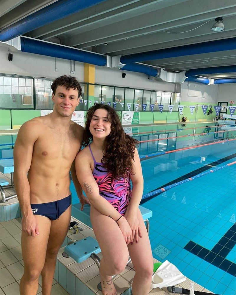 Benedetta Pilato si allena alla piscina Albatros di Crispiano